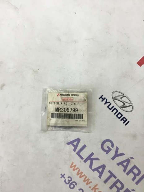 Mitsubishi Outlander visszapillantó tükör tartó MR306799