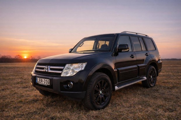 Mitsubishi Pajero 3.2 DI-DC Instyle (Automata)...