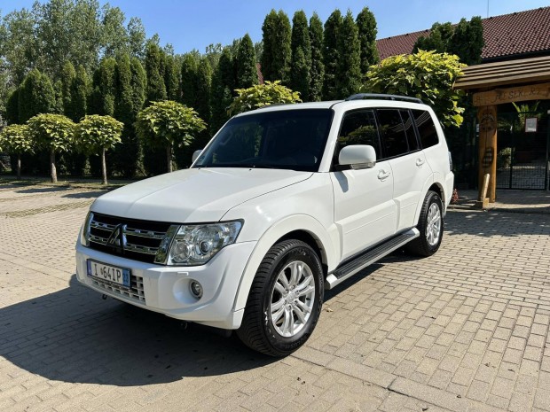 Mitsubishi Pajero 3.2 DI-D Instyle Navi (Automa...