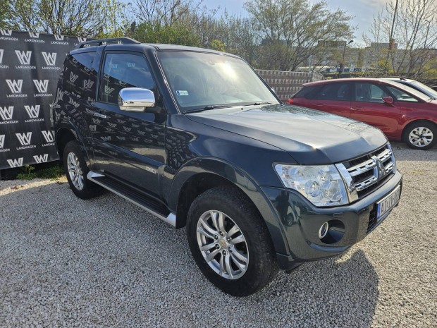 Mitsubishi Pajero 3.2 DI-D Instyle Navi (Automata)