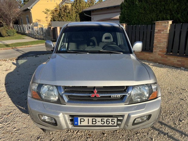 Mitsubishi Pajero 3.2 DI GLS Ignyeseknek! Mind...