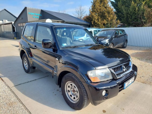 Mitsubishi Pajero 3.2 DI GLS Leather (Automata)...