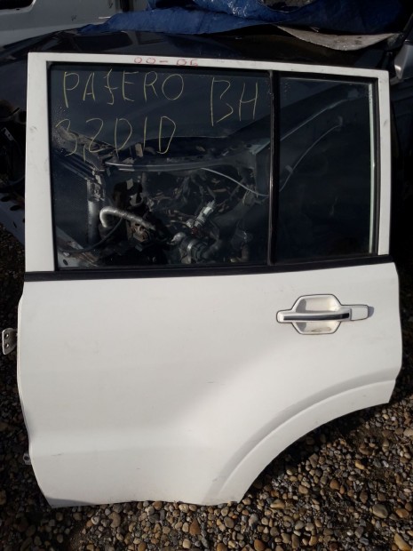 Mitsubishi Pajero Bal H�ts� Ajt�