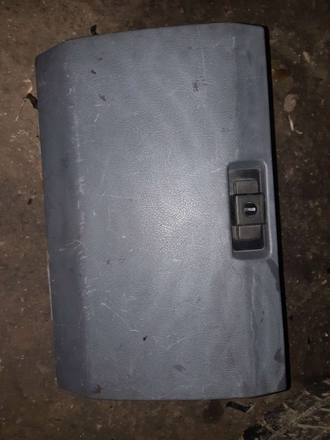 Mitsubishi Pajero Keszty�tart�