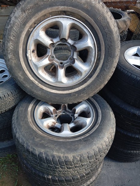 Mitsubishi Pajero R15 gyri garnitra elad terepjr garnitra 