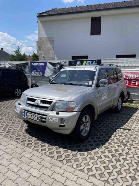 Mitsubishi Pajero Wagon 3.2 DI GLS (Automata)