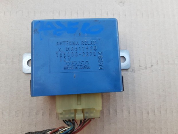 Mitsubishi Pajero (1996-2001) Antenna Rel�