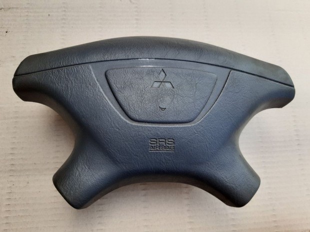 Mitsubishi Pajero (1996-2001) Korm�nyl�gzs�k Utas Oldali L�gzs�kkal