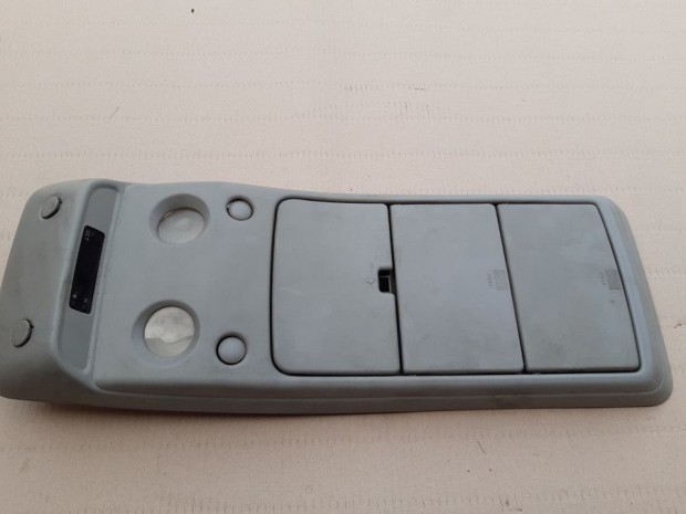 Mitsubishi Pajero (1996-2001)  Fels� T�rol�