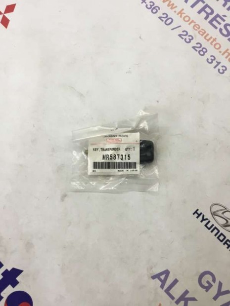 Mitsubishi Pajero kulcs MR587315