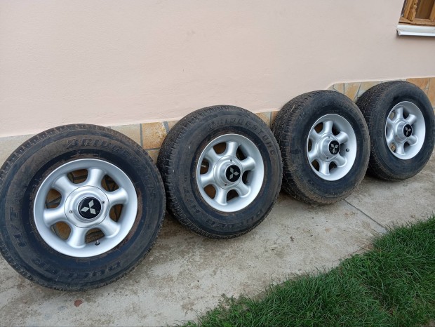 Mitsubishi Pajero l200 alufelni garnitúra