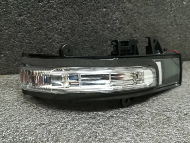 Mitsubishi/Peugeot tkrvillog jobb 2012,07 -> 2015,06 LED j