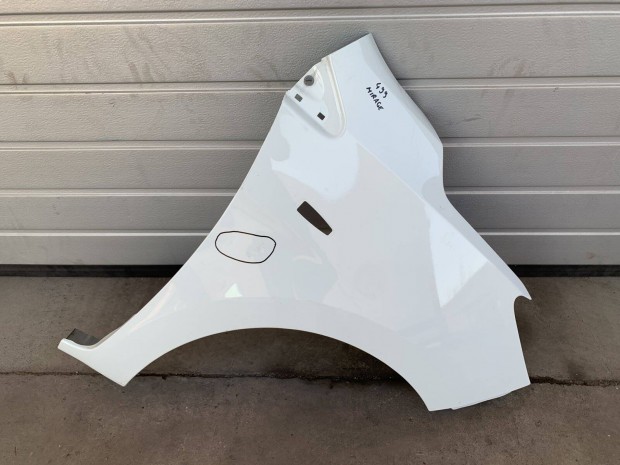 Mitsubishi Space Star 2.facelift jobb első sárvédő 2019- képeken