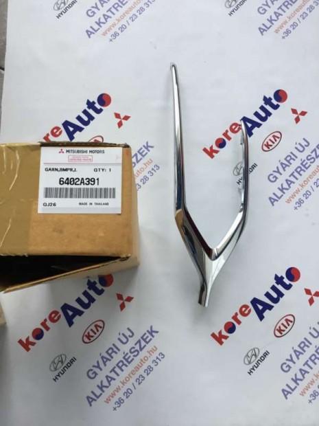 Mitsubishi Space Star bal első ködlámpa keret 6402A391