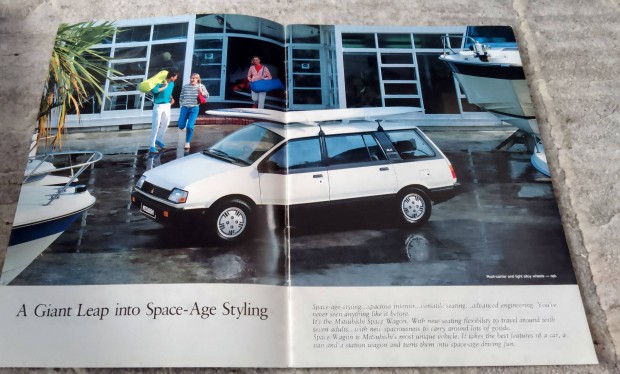 Mitsubishi Space Wagon (1984) prospektus, katalgus.