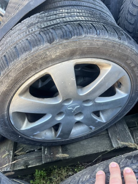 Mitsubishi alufelni garnitra