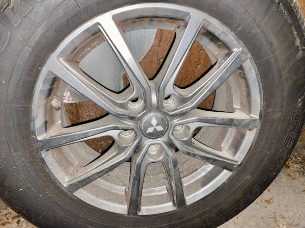 Mitsubishi alufelni knnyfm felni 215/70/16R