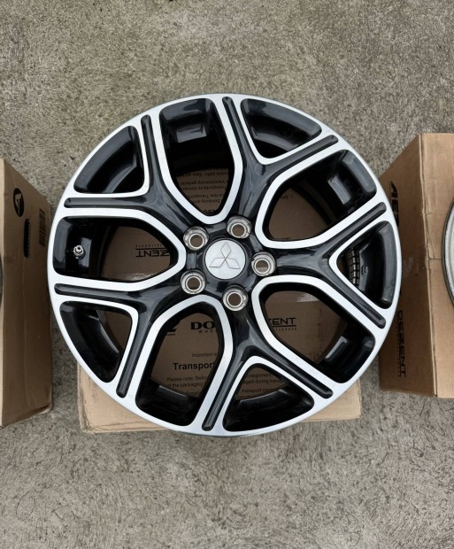 Mitsubishi alufelni szett 18", 5x114,3, ET38, 7J