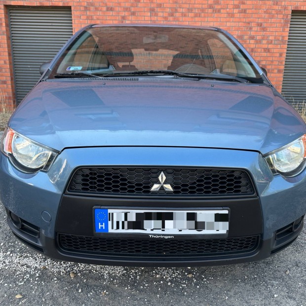 Mitsubishi colt 2009-es