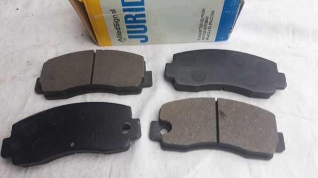Mitsubishi első fékbetét Pajero,L300,L400,Colt,Galant,