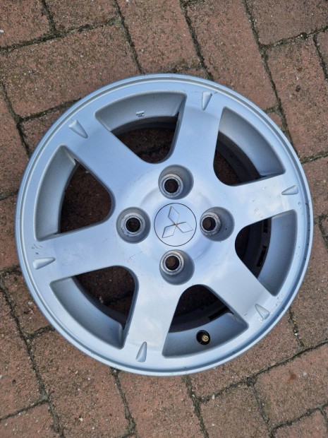 Mitsubishi felni 15" 4x114.3