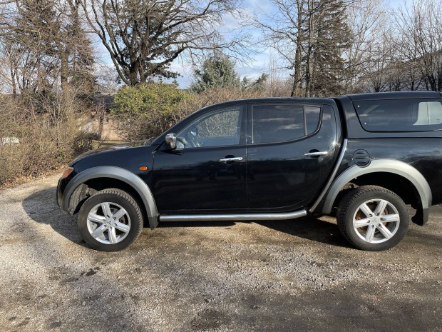 Mitsubishi l200 Platdoboz