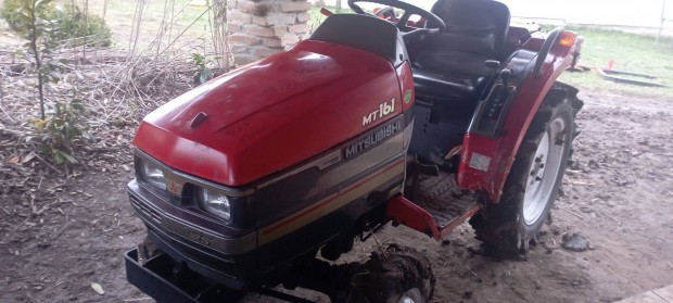 Mitsubishi mt161 jap�n kistraktor Talajmar�val 4x4 16 Le