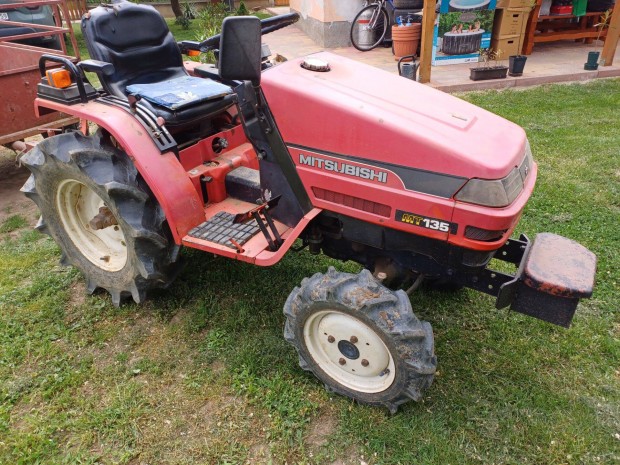 Mitsubishi mt 135