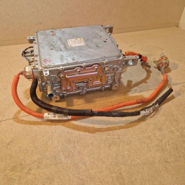 Mitsubishu Outlander III 2.0 Phev OBC - fedlzeti tlt 9481A082