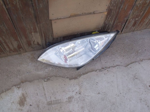 Mitsubushi Colt f�nysz�r� elad�