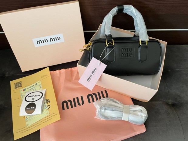 Miu Miu Arcadie táska csomagolással