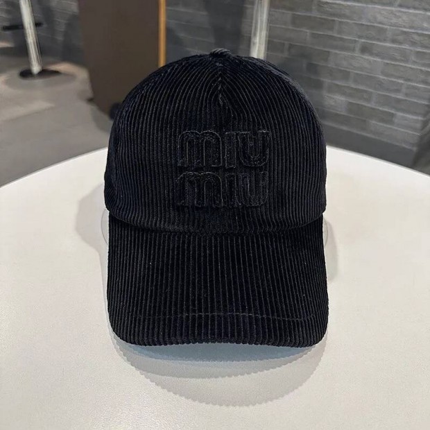 Miu miu baseball sapka