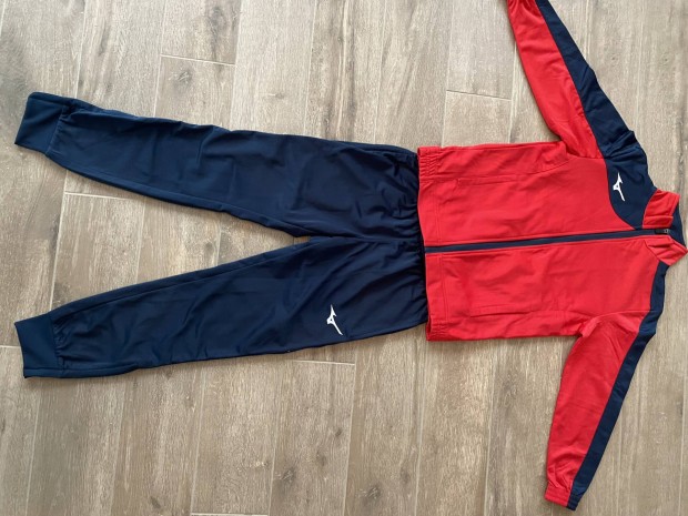 Mizuno jogging szett 140cm (9-10vesekre)