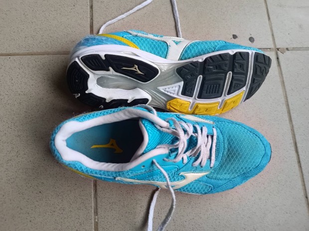 Mizuno ni futcip 39.5