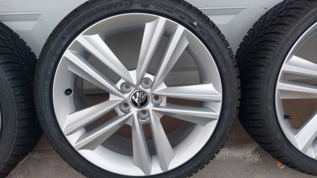 Mm Gyári ,új , Skoda Fabia III.-Rapid 17 alufelni ,új téli gumi 5x100