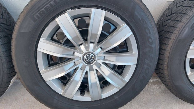 Mmm Gyári, VW Tiguán II. 5NA 17" lemezfelni 5x112 téli gumikkal