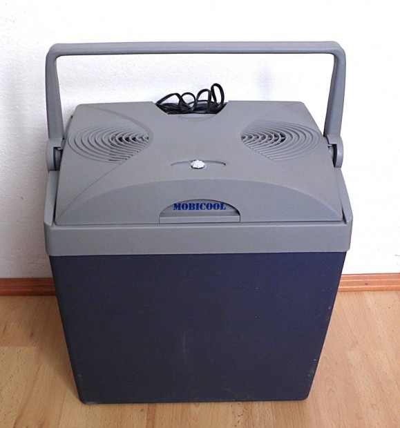 Mobicool hordozható elektromos hűtőtáska 24L-es, 12V, 220V, jégakku