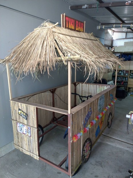 Mobil Tiki Bar