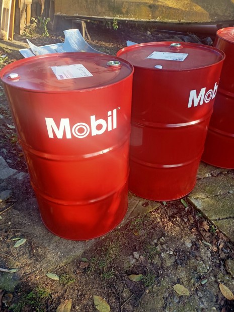 Mobil ,Olajos hord,208 liter.