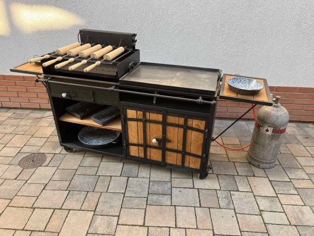 Mobil grillez kocsi