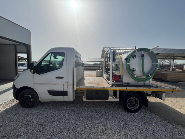Mobil wc teherauto sofor , karbantartó
