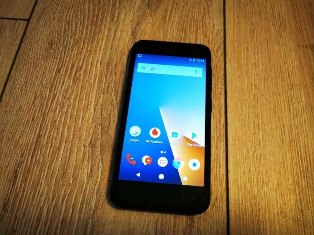 Mobiltelefon - Vodafone Smart E8 4G LTE 8GB