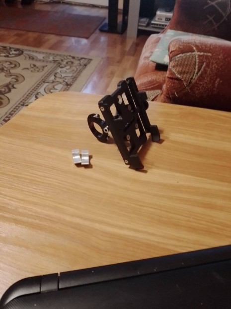 Mobiltelefon konzol motorra