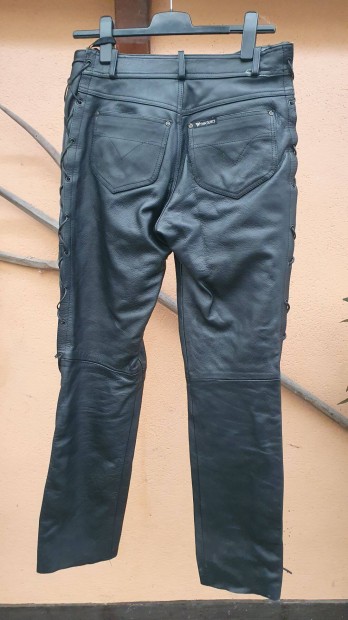 Modeka fűzős bőr nadrág derék 42cm