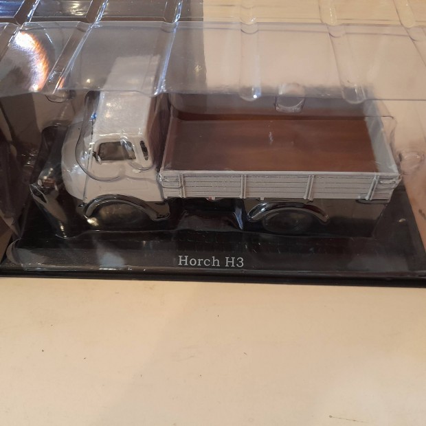 Modell aut gyjtknek Horch H3 