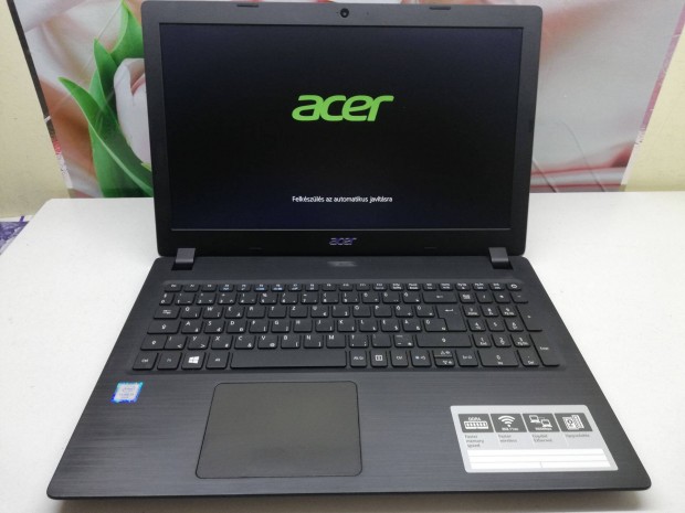 Modern Acer Aspire3-6.Genes Core i3-12Gb,128 SSd-Magyar-3 rs-Garival