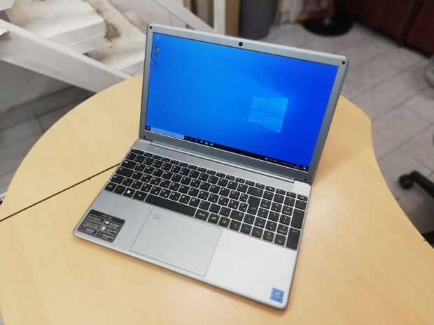 Modern,Peak C151V Laptop,N4020,15.6"FHD-IPS,4GB DDR4,128 SSD,Magyar, g