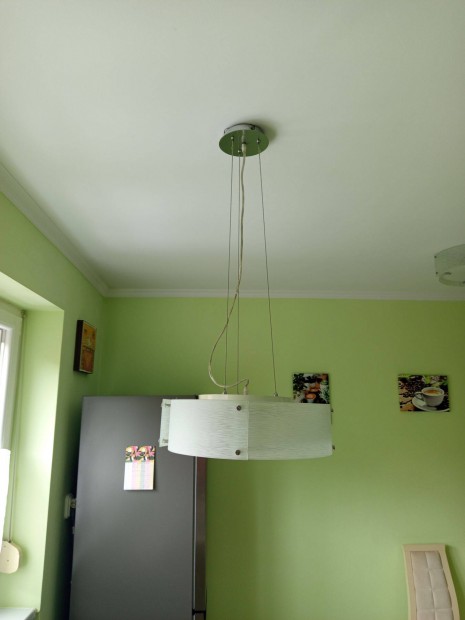 Modern csillár,normál foglalatos ledes izzókkal,pár éves szép álla
