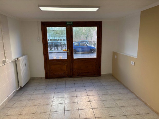 Modern �s ig�nyes �zlethelyis�g