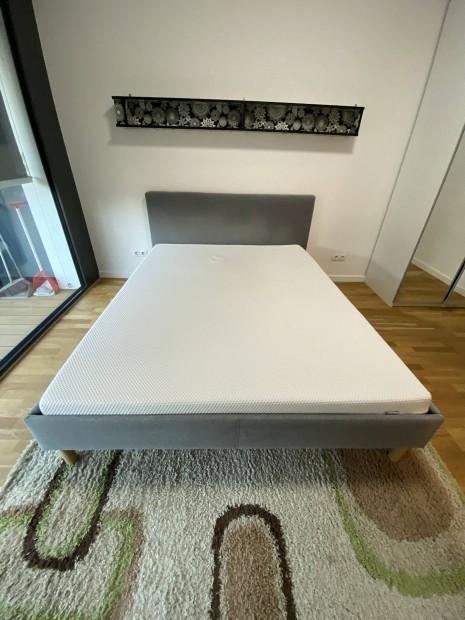Modern franciaágy 160x200 cm matraccal - kiváló állapotban!